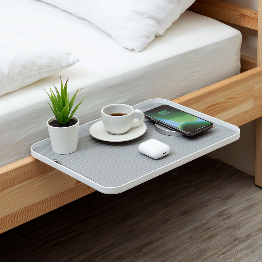 我的慵懶系爸爸！懶人智慧床、迷你投影機、床上工作桌等6款超Chill風格選物