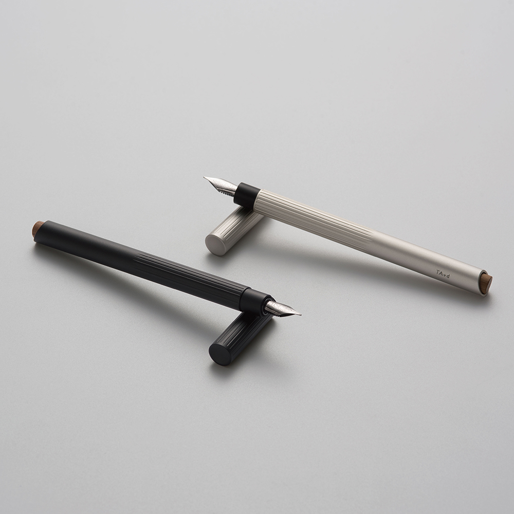 TA+d 創夏設計_Fiber 燻竹鋼筆（兩色選）